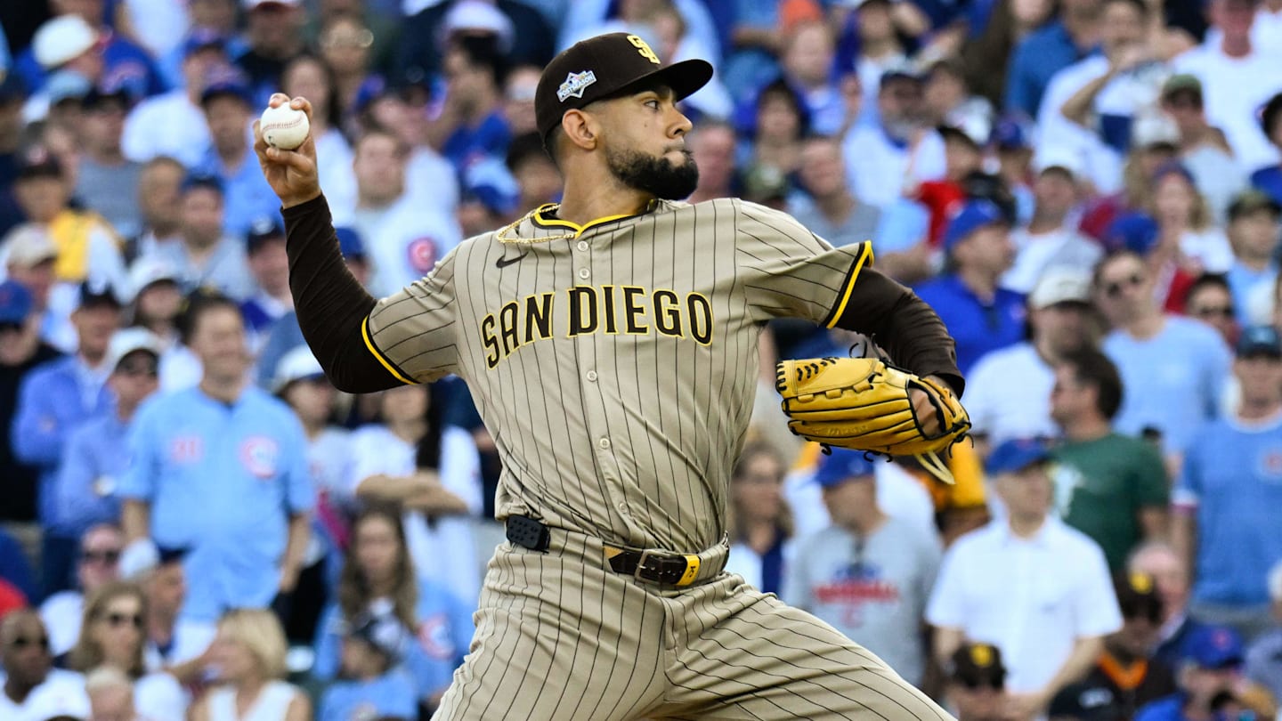 Why closer Robert Suarez would be the perfect Emmanuel Clase replacement