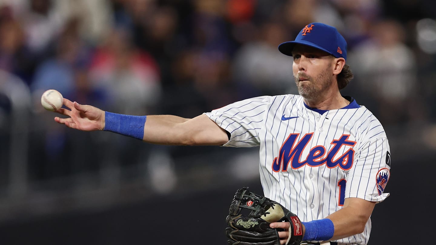 Sep 17, 2025; New York City, New York, USA; New York Mets second baseman Jeff McNeil (1) throws the ball to first base for an out during the sixth inning against the San Diego Padres at Citi Field. Mandatory Credit: Vincent Carchietta-Imagn Images