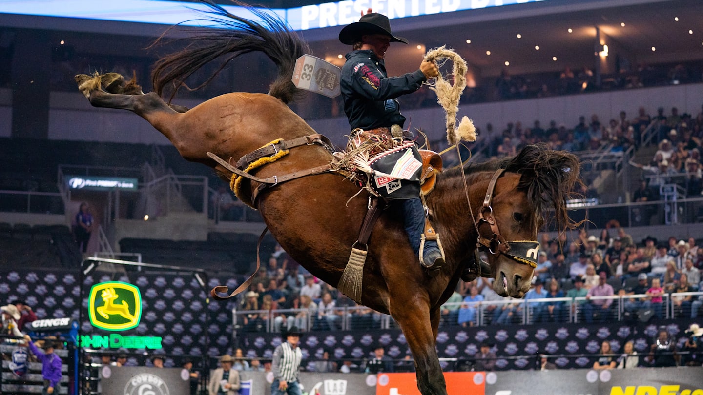 Move Over Diamondbacks, the Hondo Cowboys Are Coming To Town