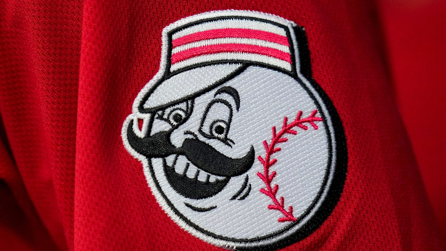 Reds Catching Prospect Opens Up About Family’s Role in His Rise