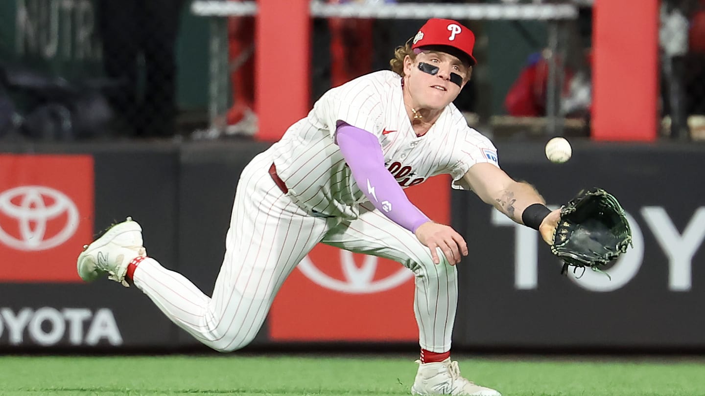 Division Series - Los Angeles Dodgers v Philadelphia Phillies - Game One