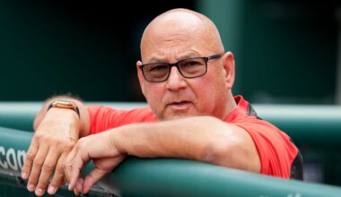 Cincinnati Reds manager Terry Francona