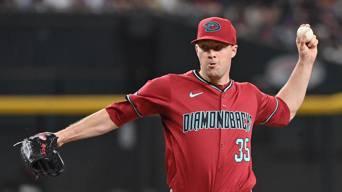 How Veteran Reliever's Ugly 2025 Was Bad Omen for D-backs Bullpen