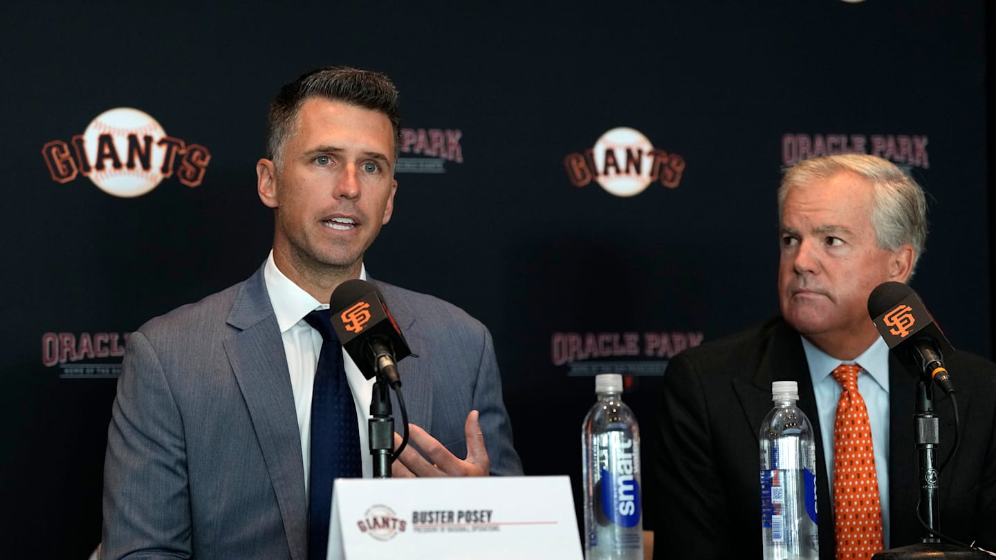 Giants name Buster Posey President of Baseball Operations