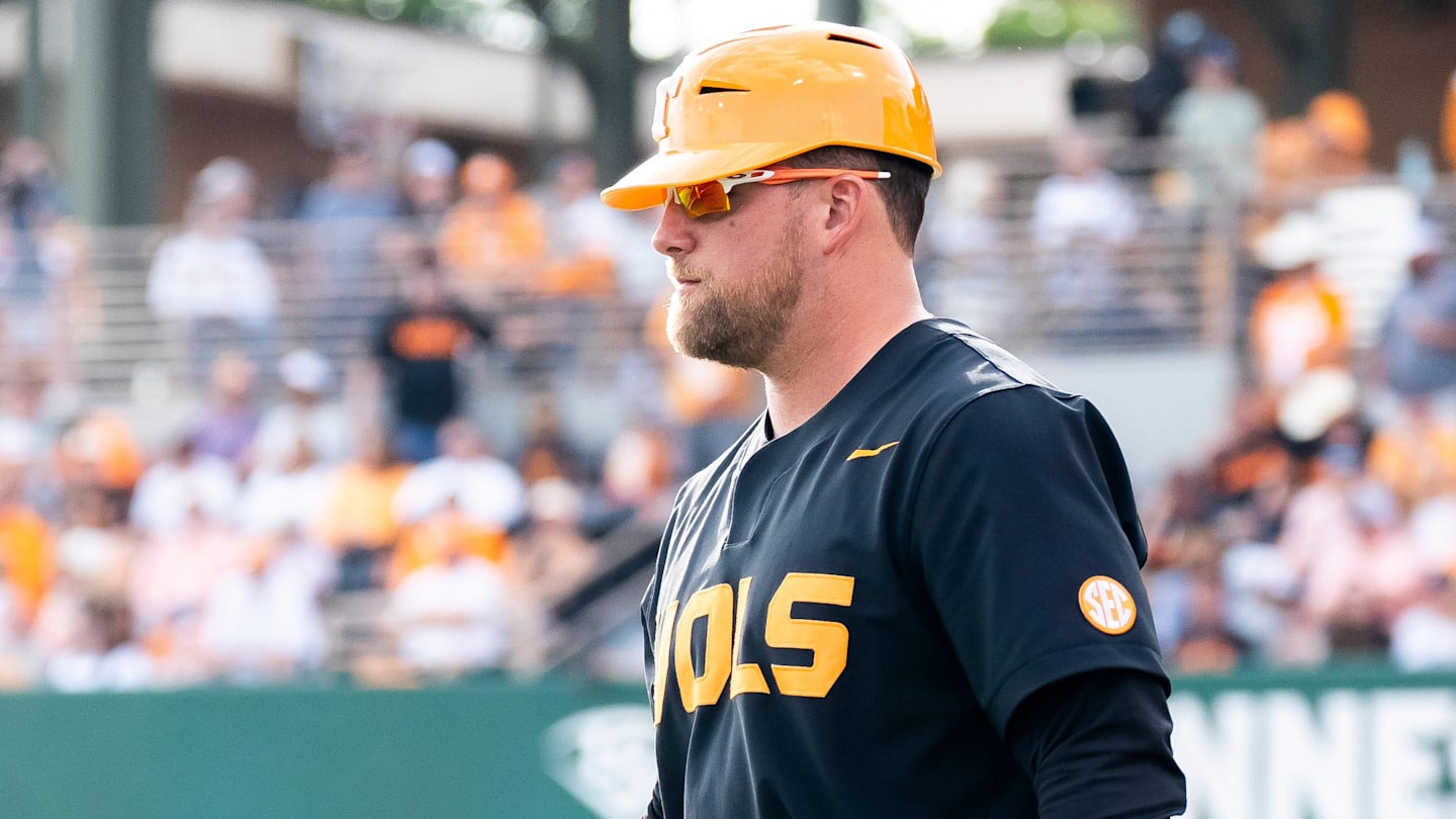 Tennessee Baseball Players Enters NCAA Transfer Portal