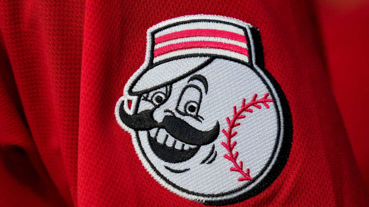 Cincinnati Reds Legend Bernie Stowe Awarded Distinguished Honor