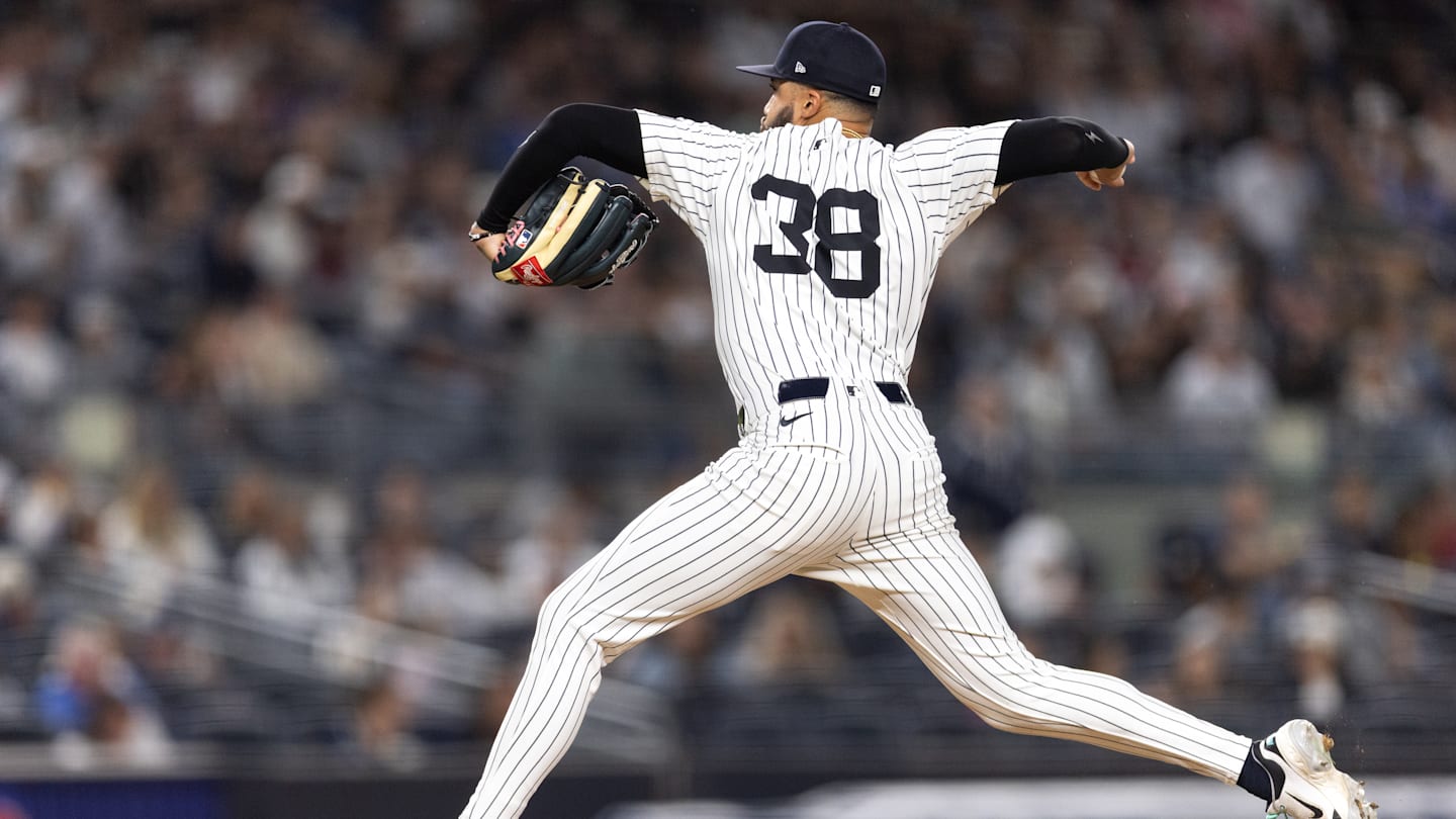 Athletics v New York Yankees