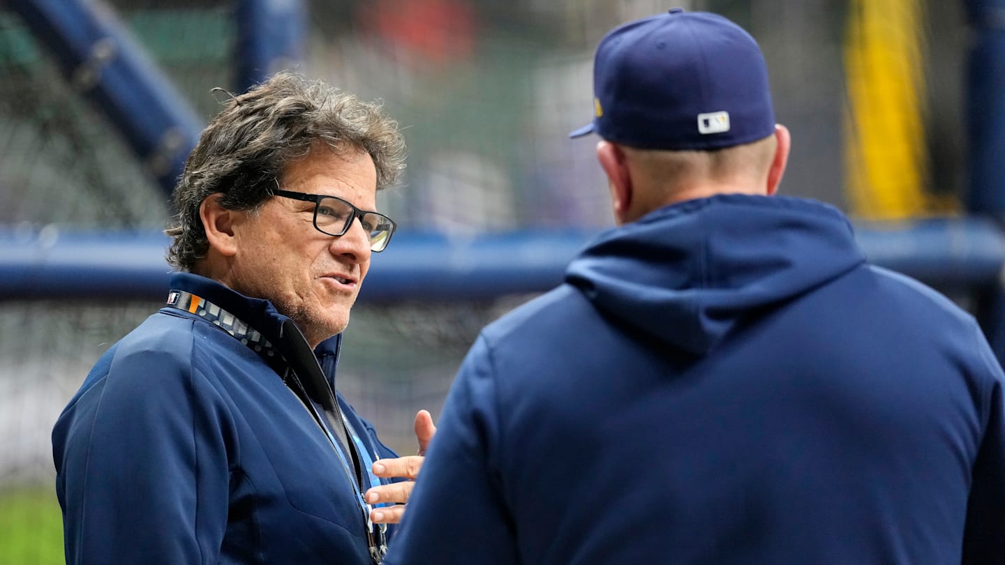 Division Series - Chicago Cubs v Milwaukee Brewers - Game Two