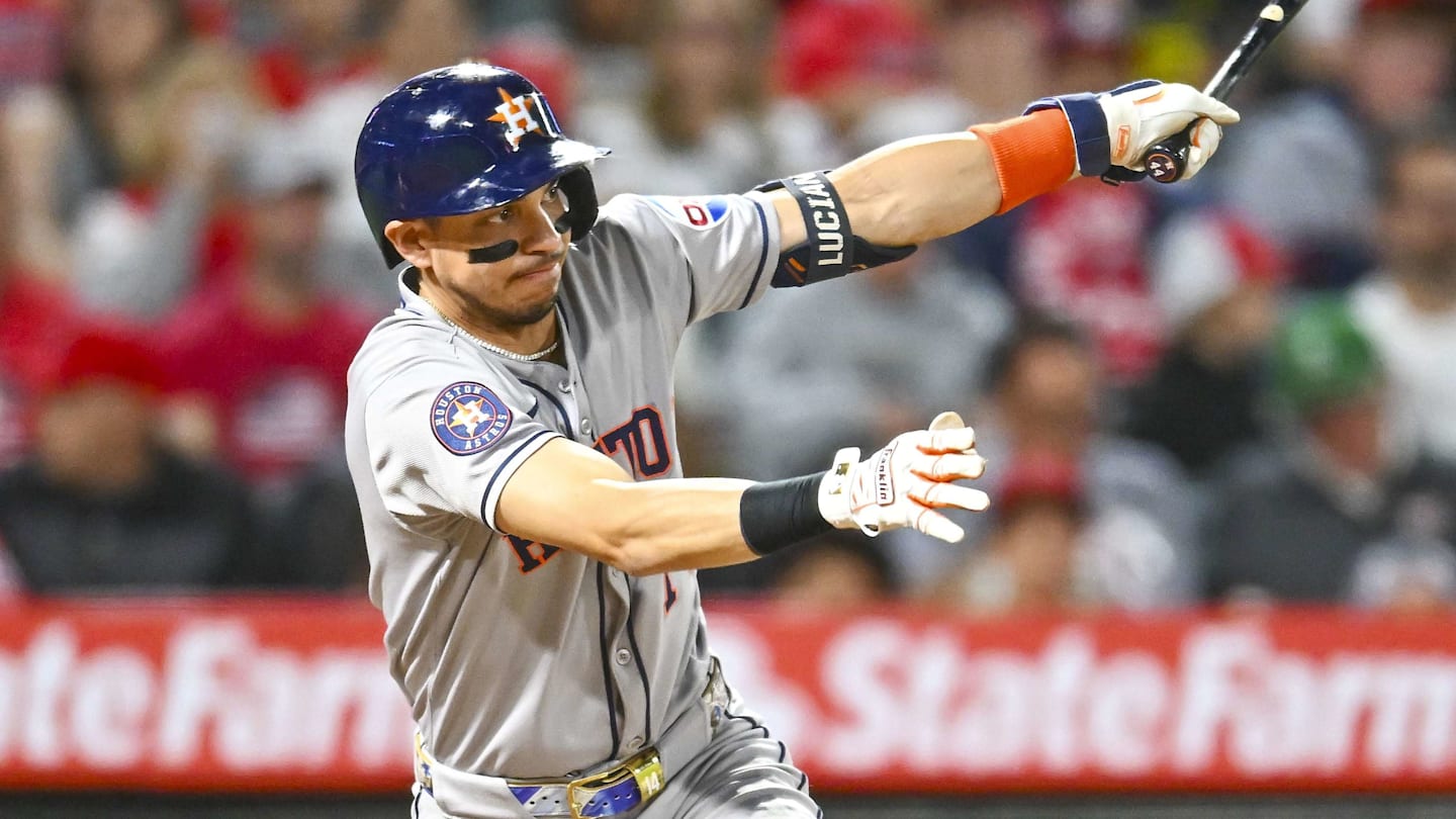 Braves Flip Nick Allen to Astros for 2x Gold Glove Winner