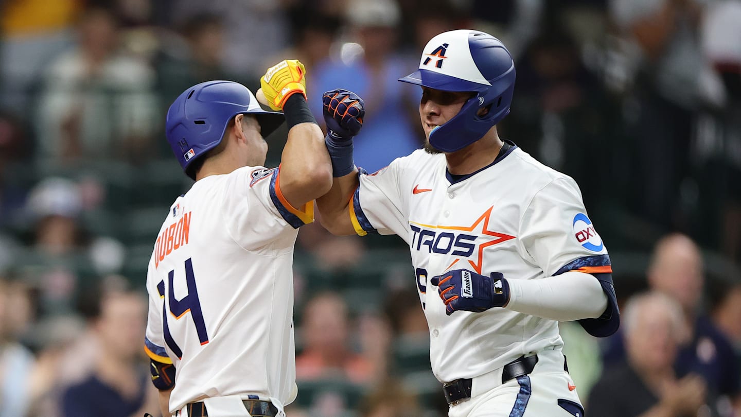 Los Angeles Angels v Houston Astros