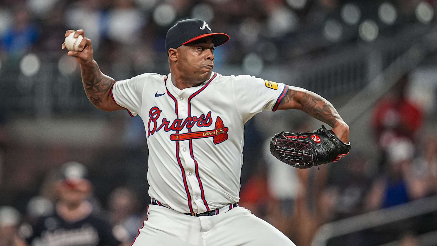 How Raisel Iglesias' New Braves Contract Could Hurt the D-backs
