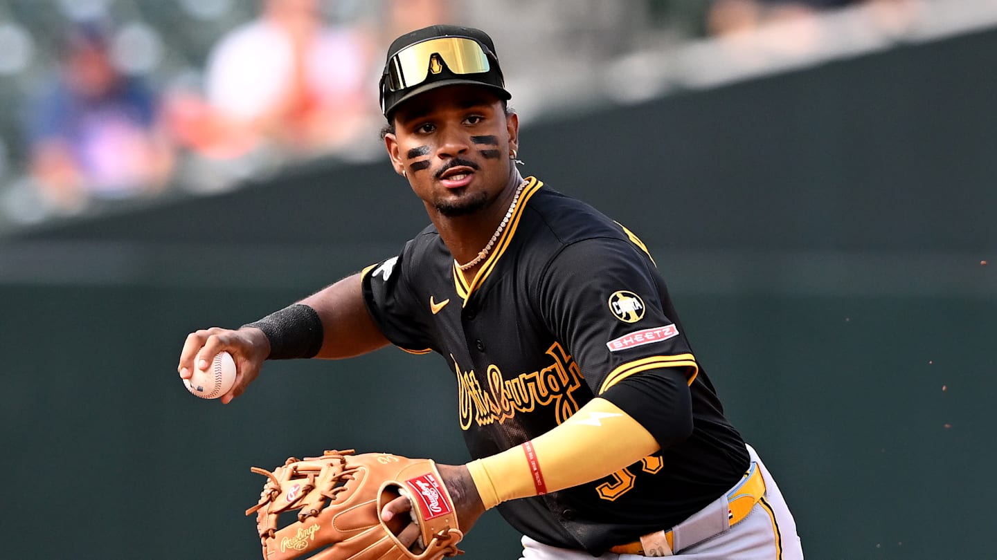 Phillies sign former Pirates top prospect Liover Peguero