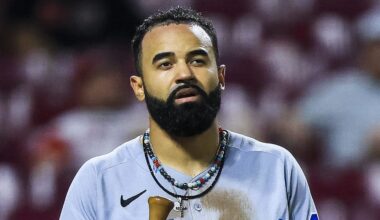 White Sox Sign Outfielder Derek Hill, Non-Tender 3 Players