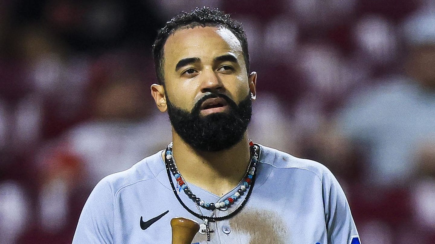 White Sox Sign Outfielder Derek Hill, Non-Tender 3 Players