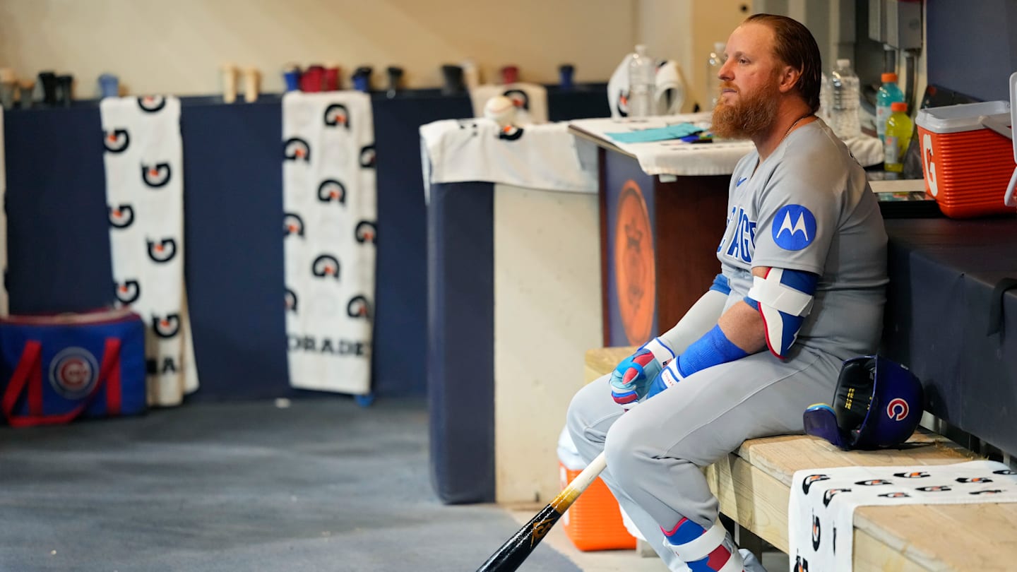 Division Series - Chicago Cubs v Milwaukee Brewers - Game Two