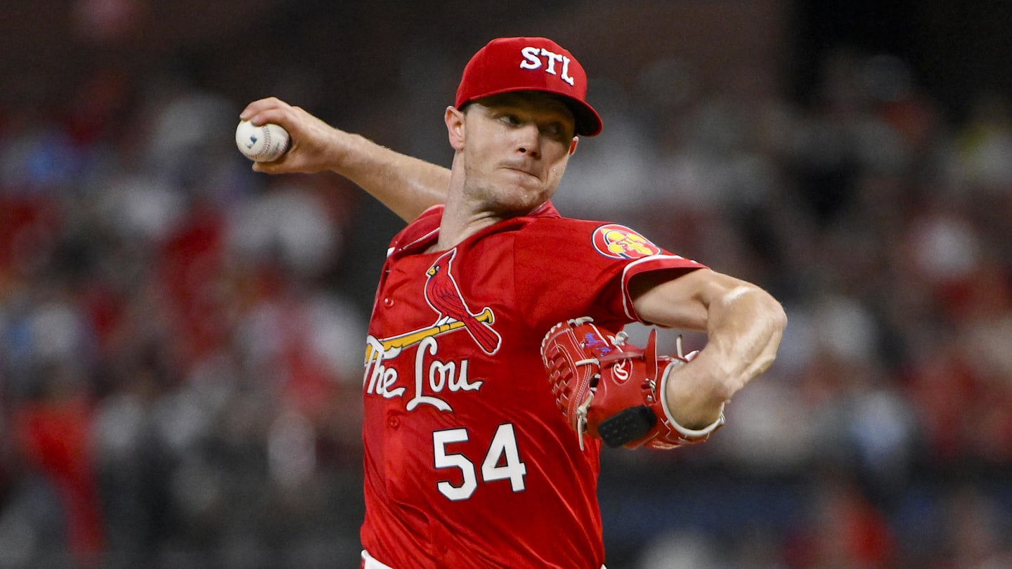 Cardinals Predicted To Keep Sonny Gray, Sign Starter Trying For MLB Comeback