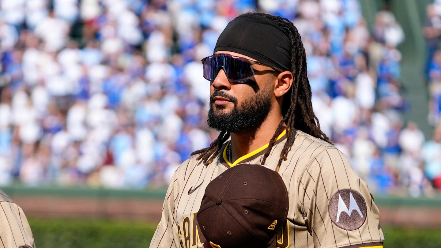 Yankees Urged to Trade for Padres Star Outfielder