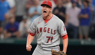 Los Angeles Angels v Texas Rangers