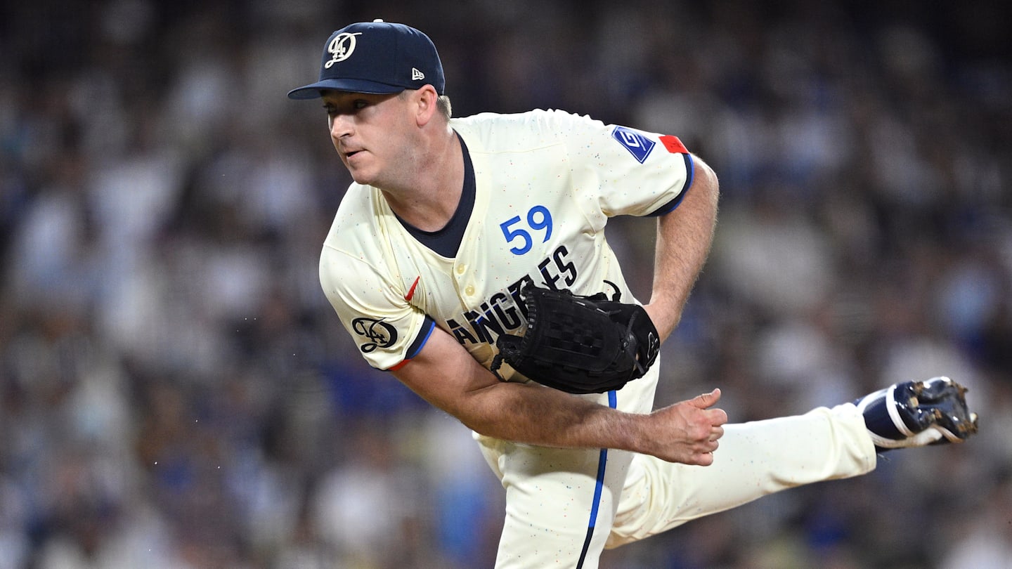 An injured reliever with loads of playoff experience mentioned as a Cubs target