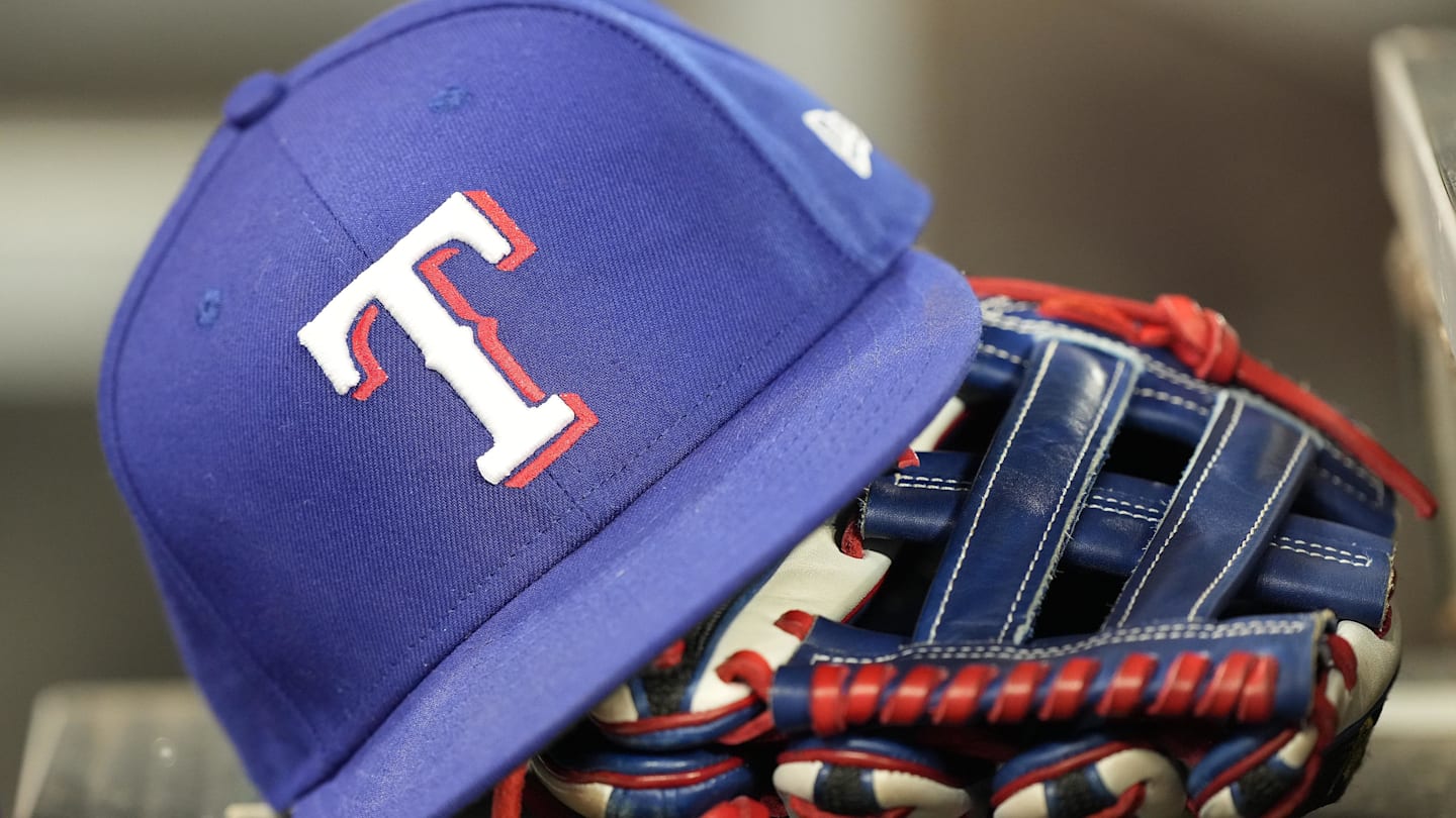 Rangers' Free Agent Outfielder Could Solve Problem for Rays This Offseason