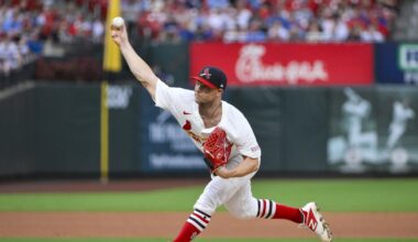 Former Cincinnati Reds Pitcher Traded to Boston Red Sox