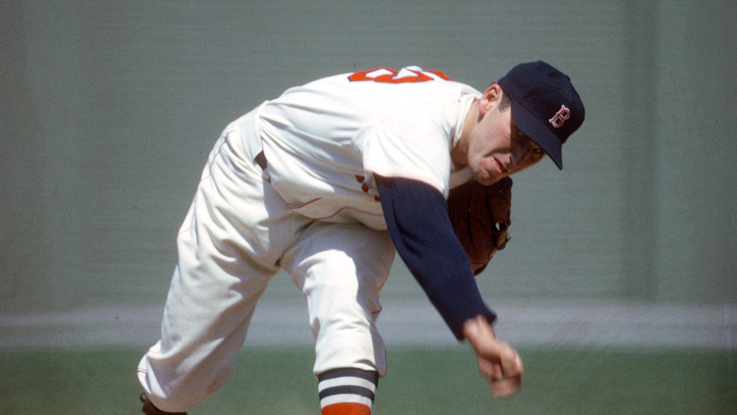 Royals mourn the loss of original franchise pitcher and owner of a no-hitter