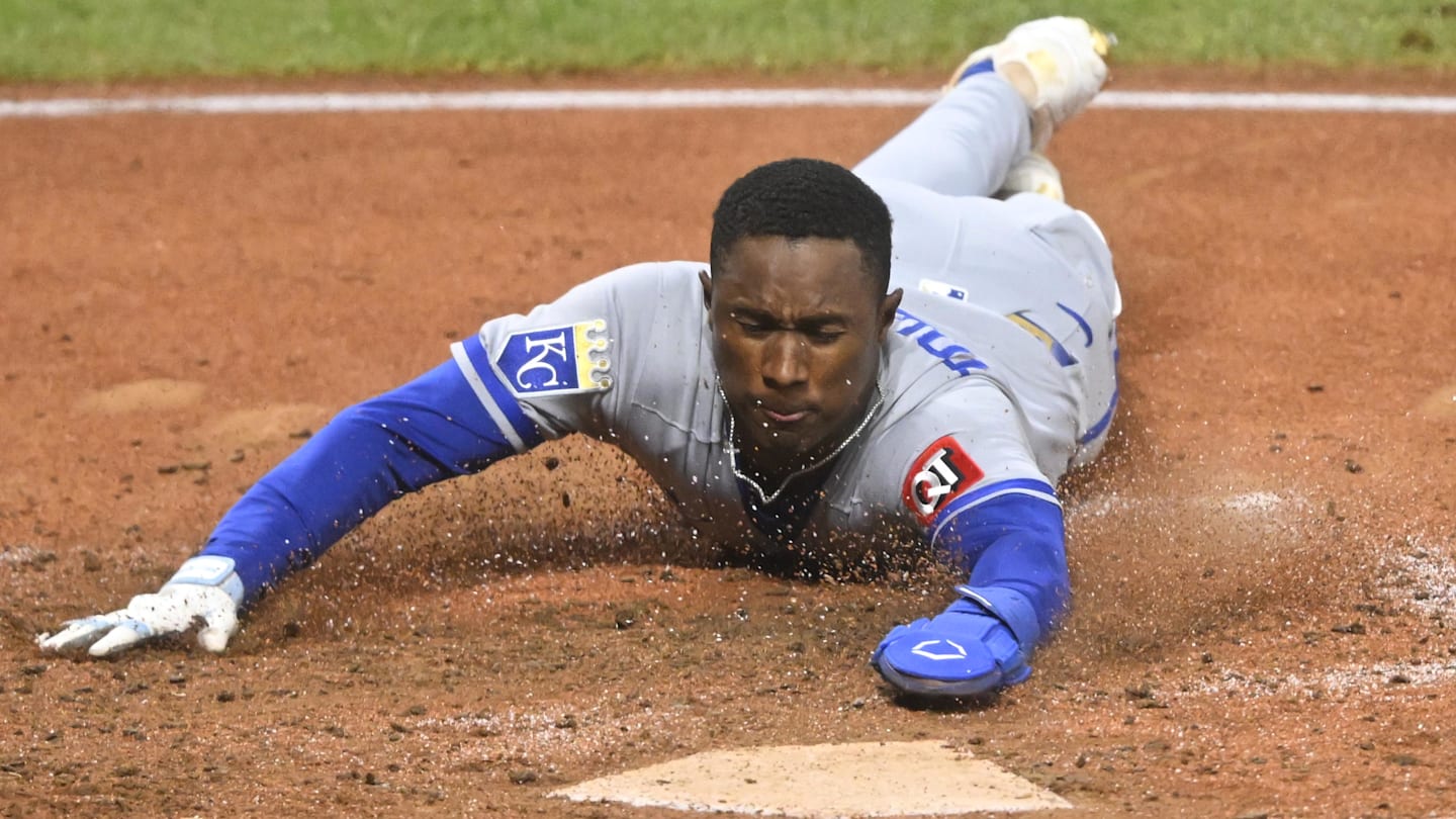 Looming roster battle could force Royals to make tough decision