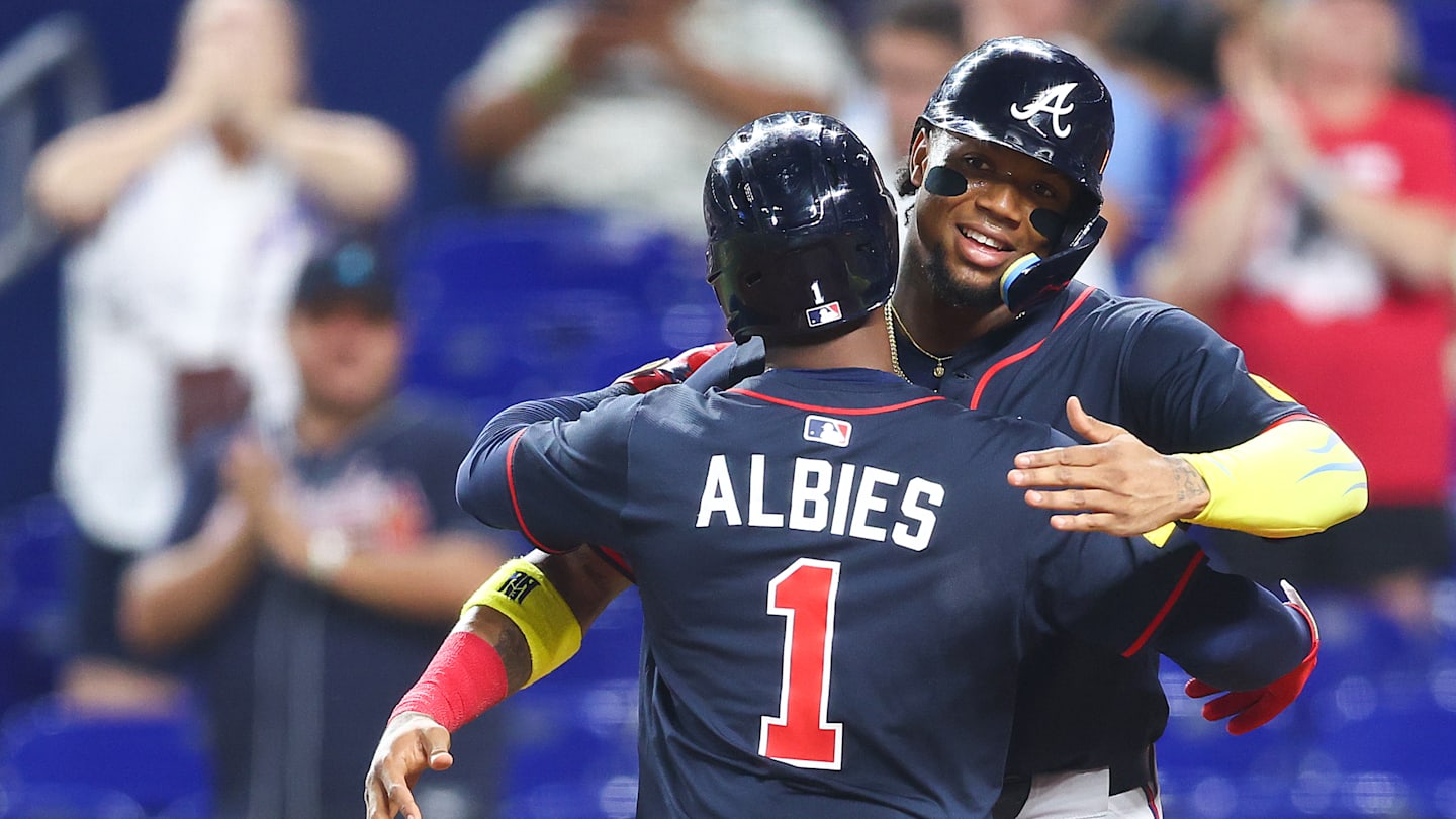 Atlanta Braves v Miami Marlins
