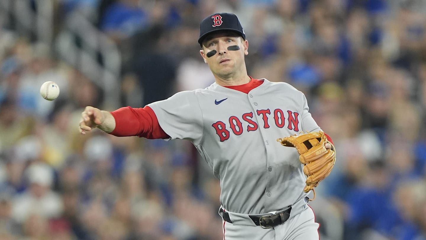 Alex Bregman's New Instagram Photo Gives Red Sox Fans Hope