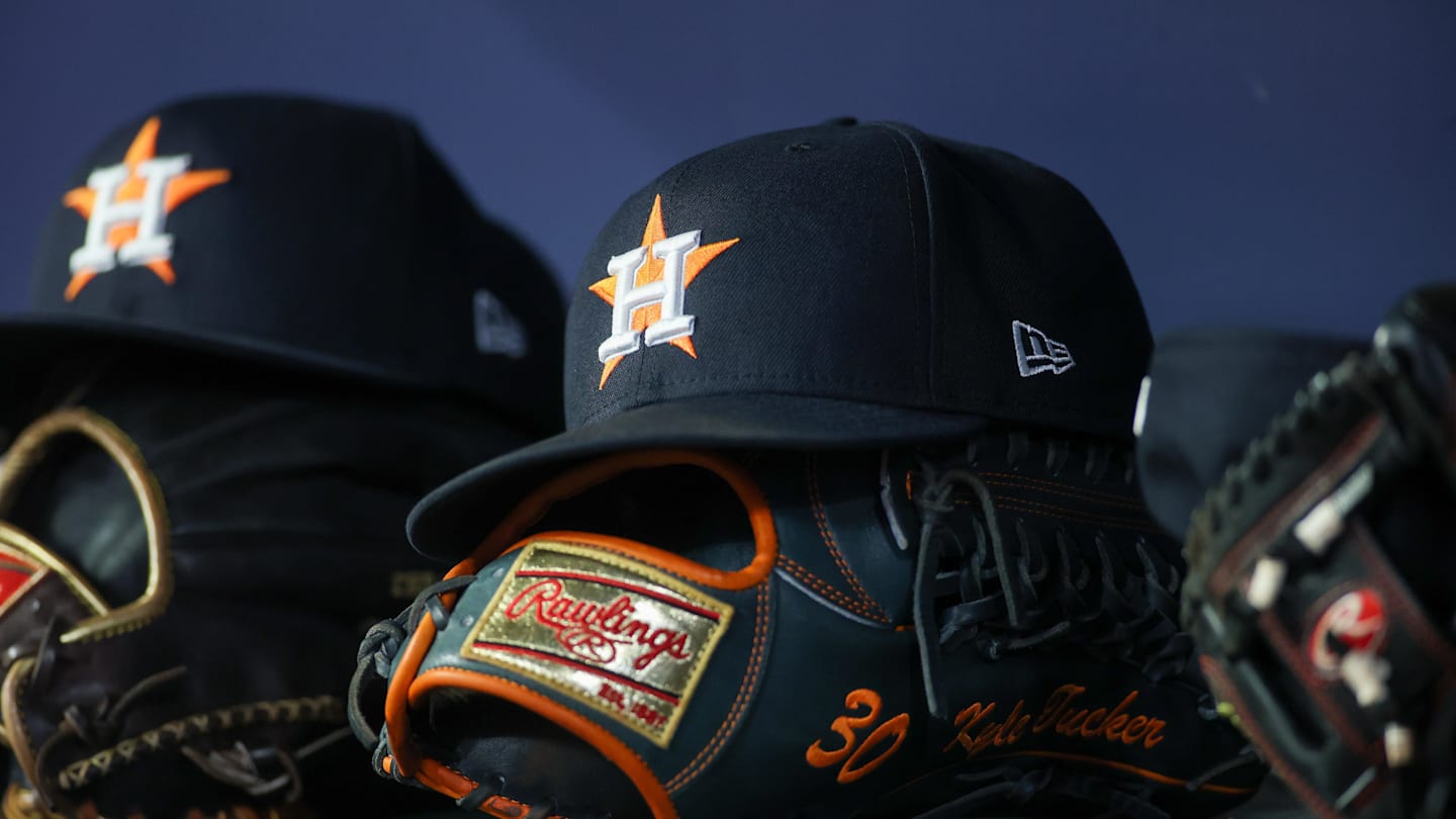 Saturated Infield Could Force Astros To Trade Top Prospect Down the Line