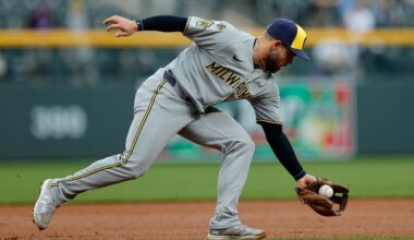 Red Sox Acquire 29-Year-Old Ex-Blue Jays, Brewers Infielder