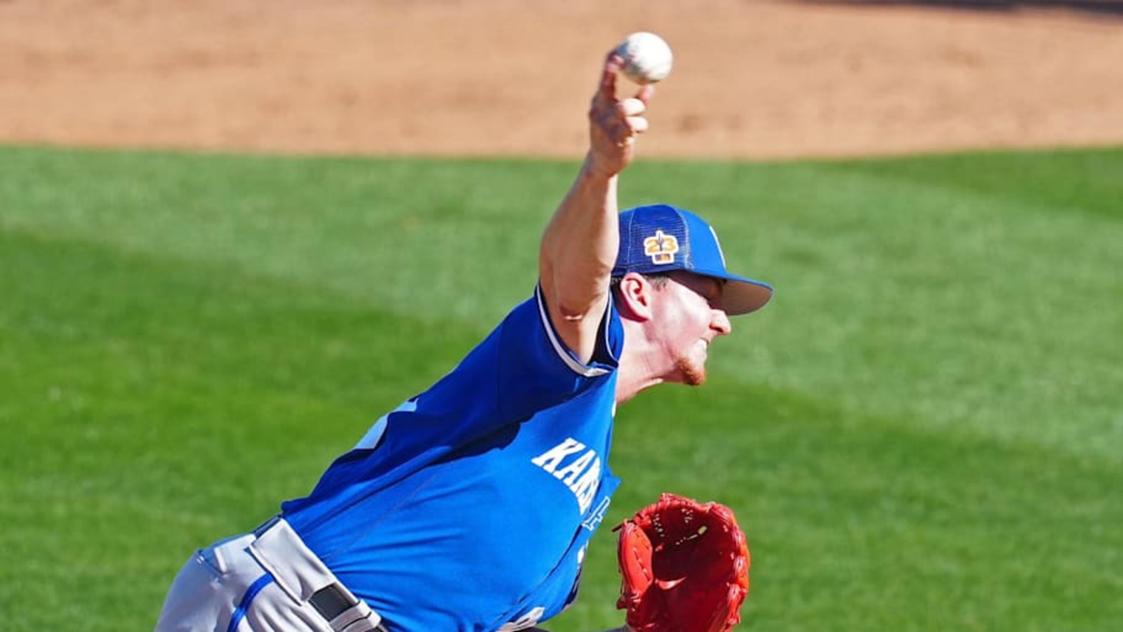 Braves Ink Right-Handed Pitcher to Minor League Deal