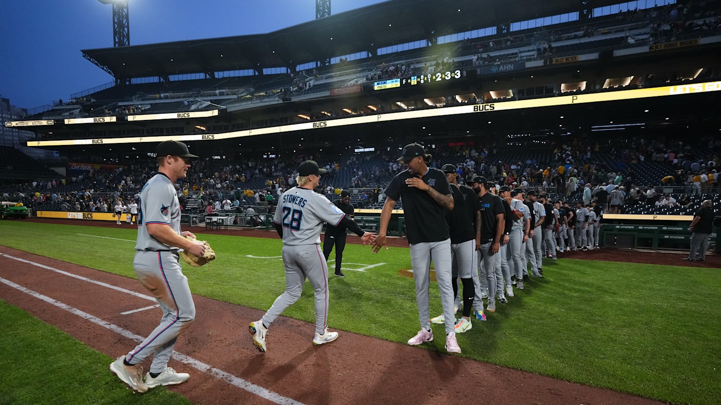 Miami Marlins v Pittsburgh Pirates