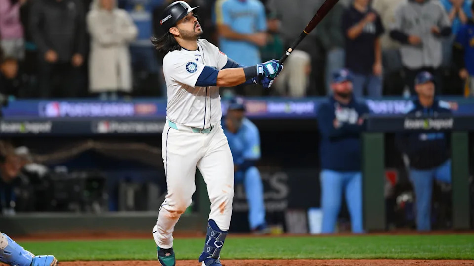 <div class="caption">Eugenio Suárez. (Steven Bisig-Imagn Images)</div>