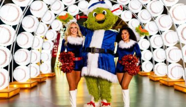 Astros’ “Light Up The Park” Holiday Lights Debut Tonight