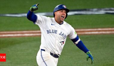 George Springer injury update: Toronto Blue Jays veteran fights through pain to power a tense World Series Game 6 against the Los Angeles Dodgers | MLB News