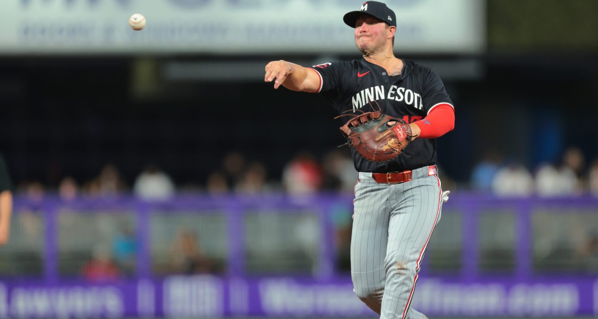 Minnesota Twins Pick Up Another Gold Glove Winner
