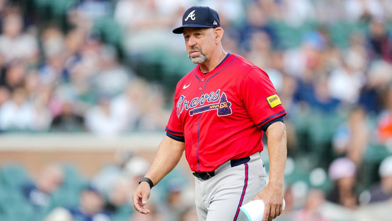 Braves promote longtime bench coach Walt Weiss to lead team