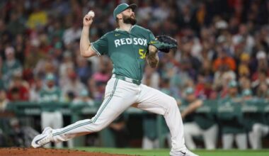 Report: Red Sox RHP Lucas Giolito declines $19M option for 2026