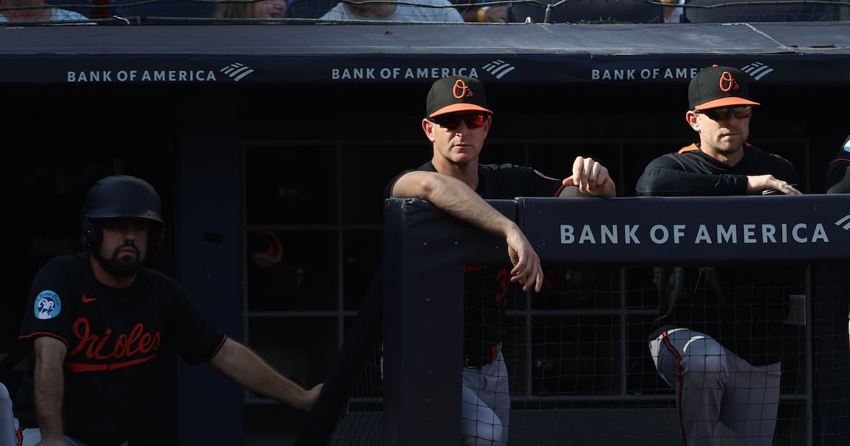 Braves announce more changes to coaching staff, including third base coach