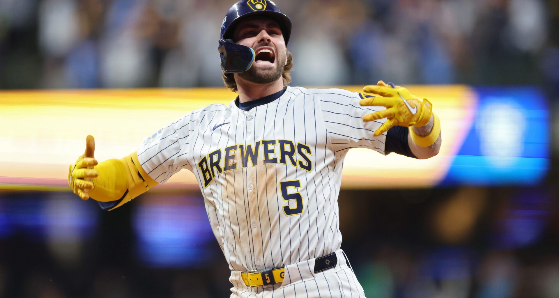 Where to Watch Milwaukee Brewers Games Without Cable in 2025