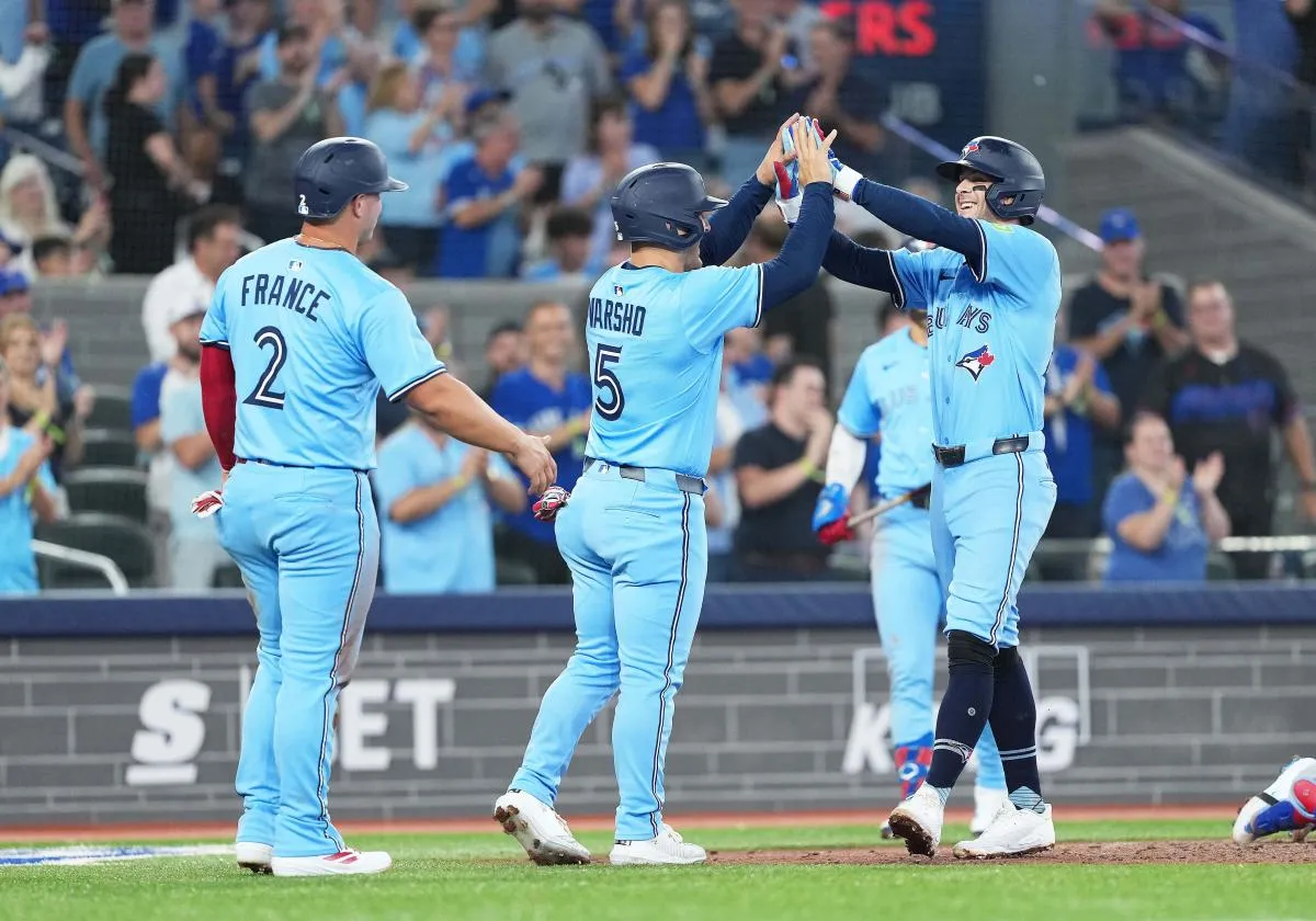 Toronto Blue Jays lose team Gold Glove Award to Texas Rangers despite better defensive metrics
