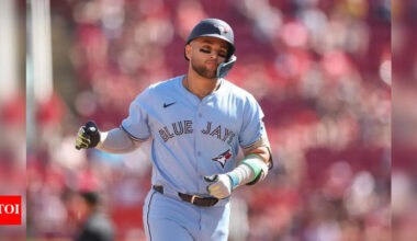 MLB trade rumors: Toronto Blue Jays’ predicted to pull off $200 million mega move for ‘23 POTY to improve title odds ahead of trade deadline | MLB News