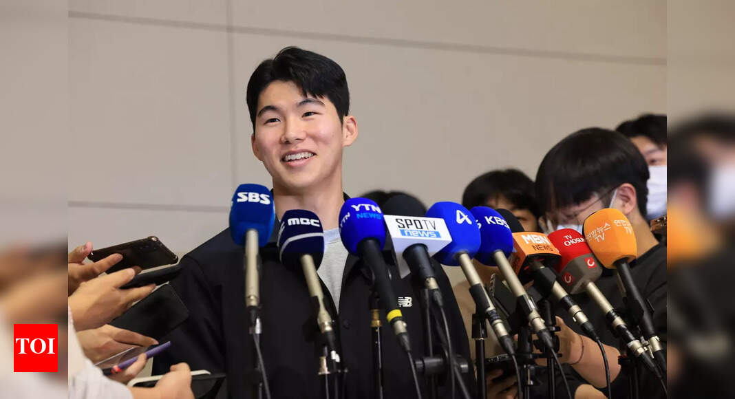 "LA loves him": Hyeseong Kim's humble reaction after postseason heartbreak sparks fan frenzy online | MLB News