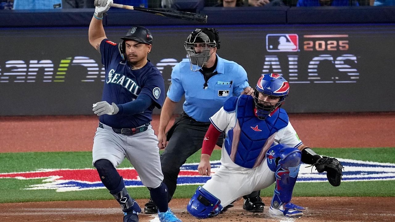 First baseman Josh Naylor finalizing 5-year contract with Seattle Mariners, AP source says