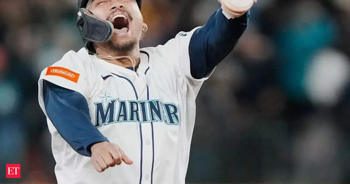 Josh Naylor, first baseman, reportedly inks 5-year deal with Seattle Mariners