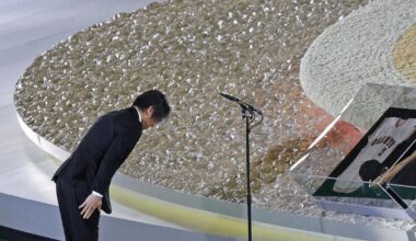 Japanese baseball legend Nagashima honored in memorial at Tokyo Dome