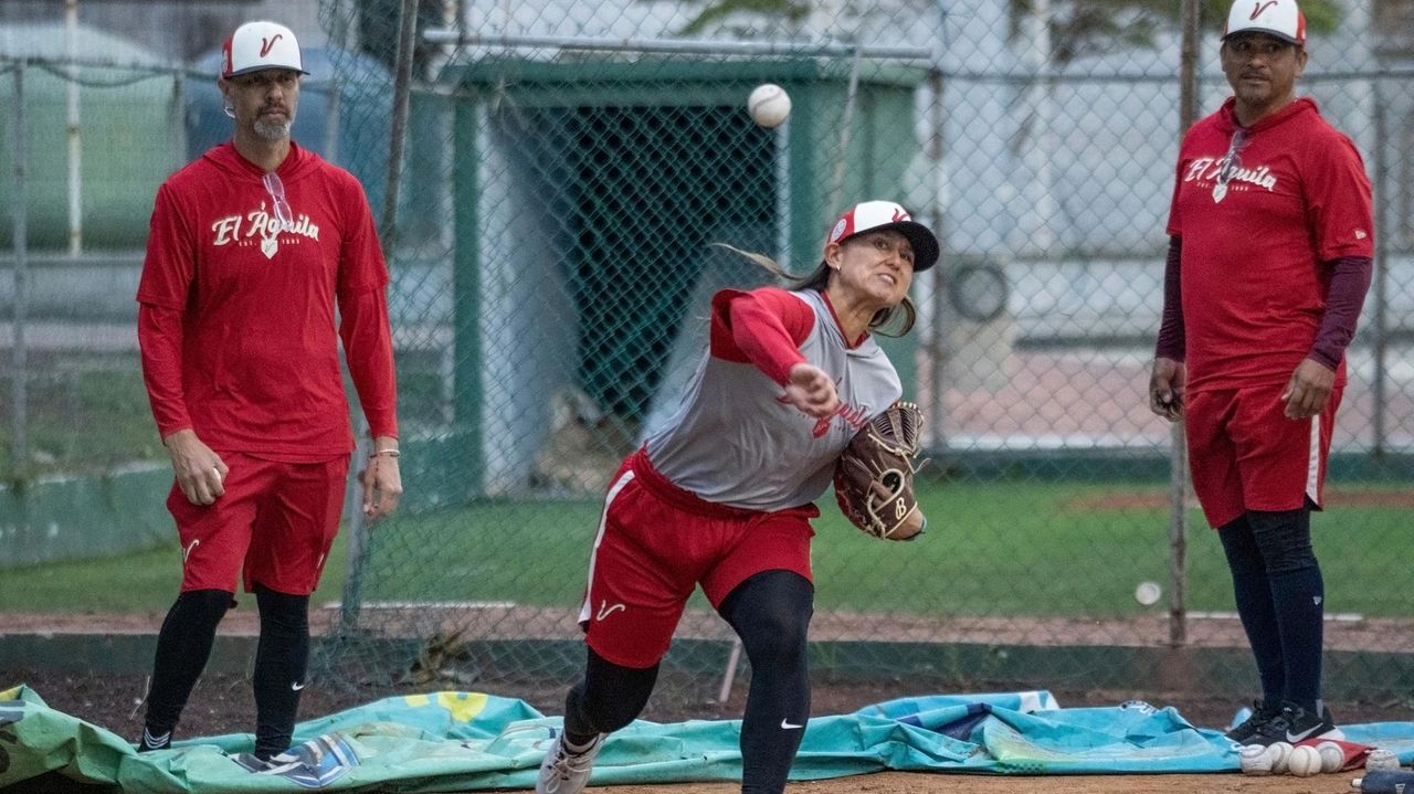 Kelsie Whitmore is top pick, Mo'ne Davis selected 10th in 1st Women's Pro Baseball League draft