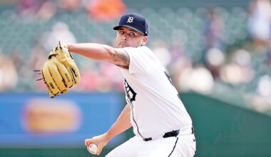 Lange agrees to $900,000 deal with Royals, two days after released by Tigers