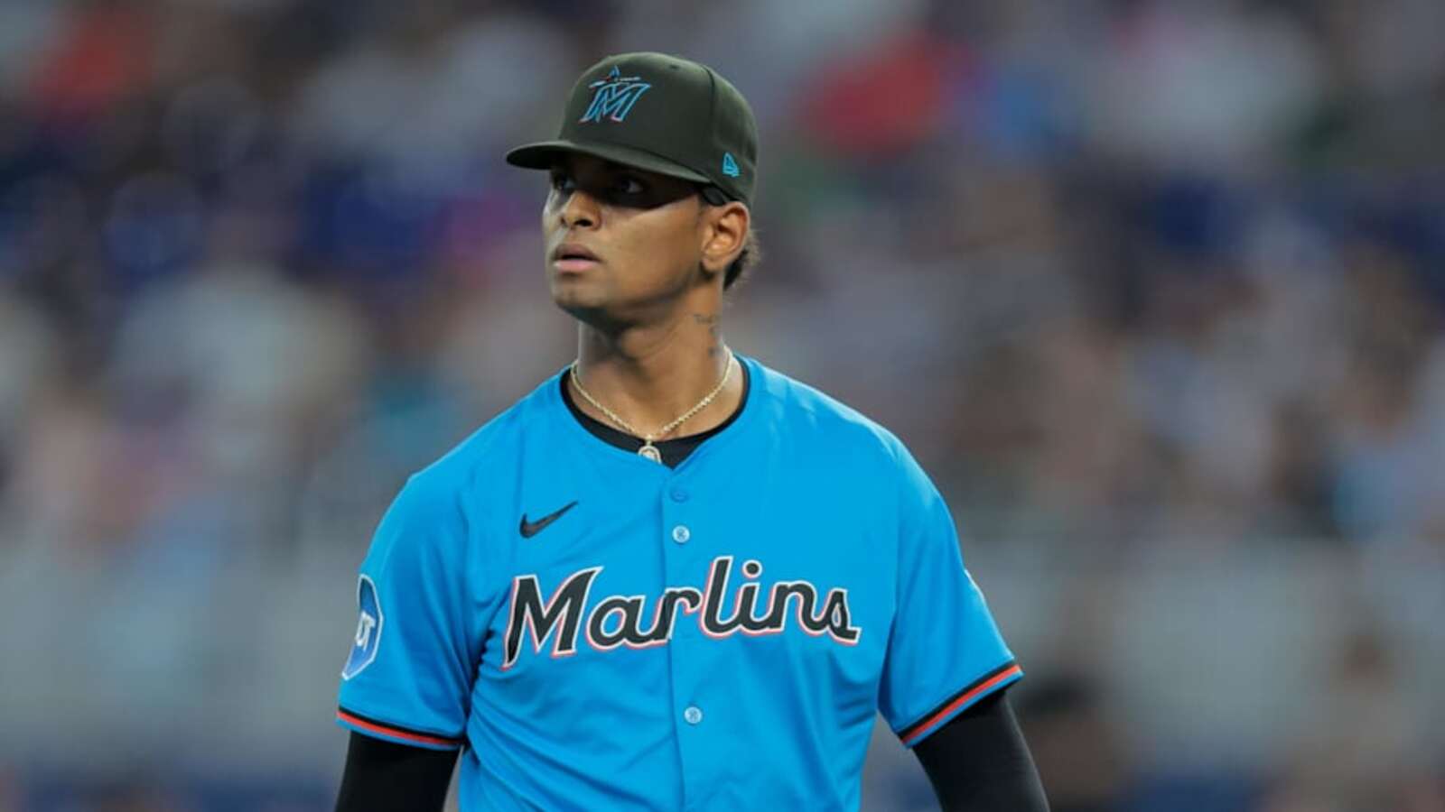 Marlins Tender Edward Cabrera, Calvin Faucher to Shore up Pitching Staff